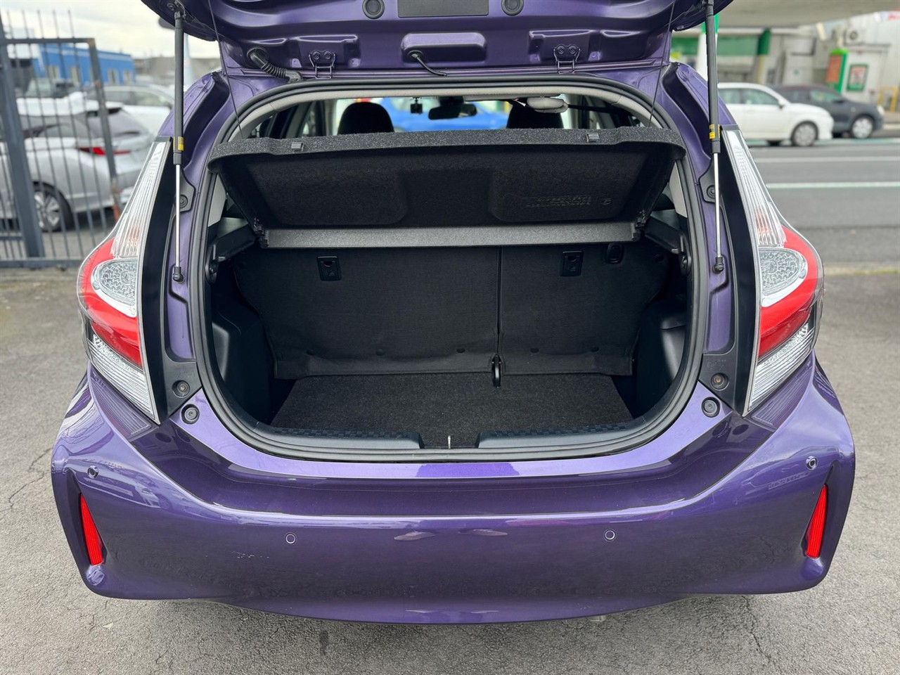 2019 Toyota Aqua thumbnail