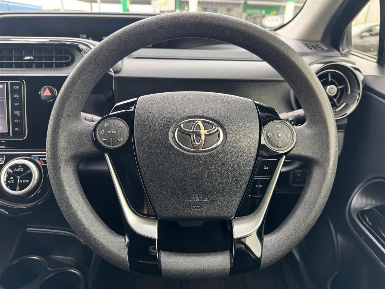2019 Toyota Aqua thumbnail