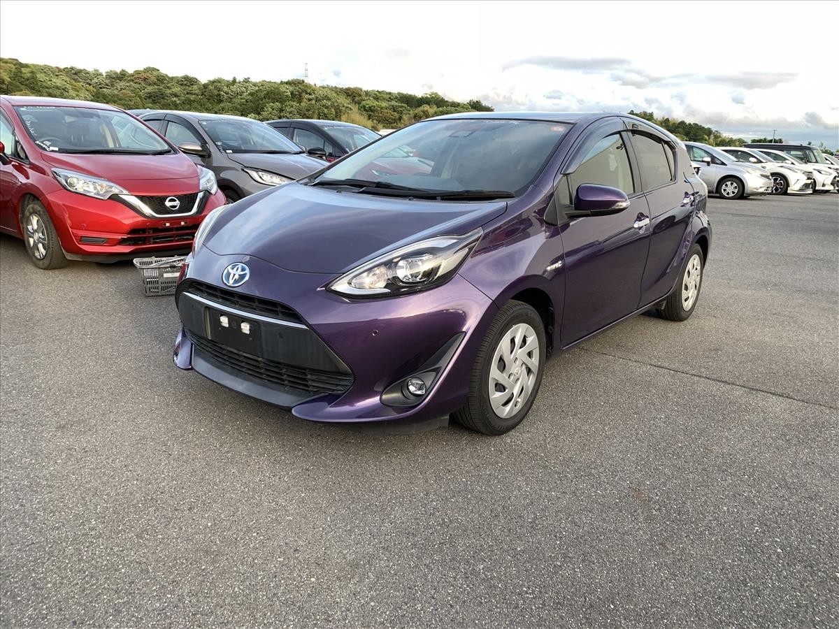 2019 Toyota Aqua thumbnail