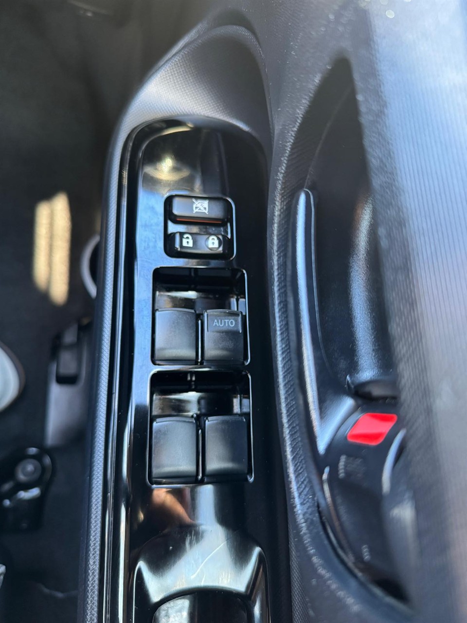 2020 Toyota Aqua thumbnail