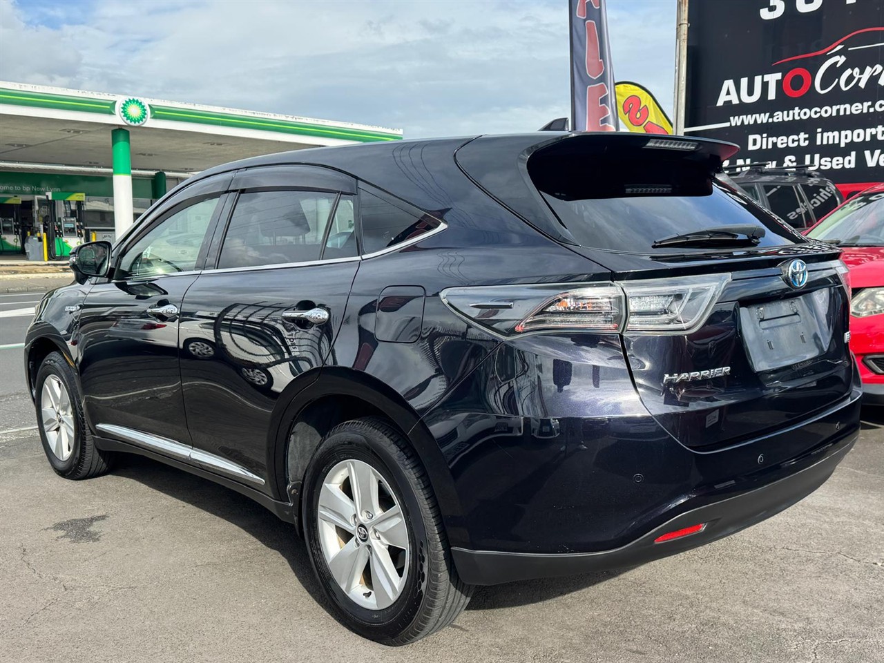 2014 Toyota HARRIER thumbnail