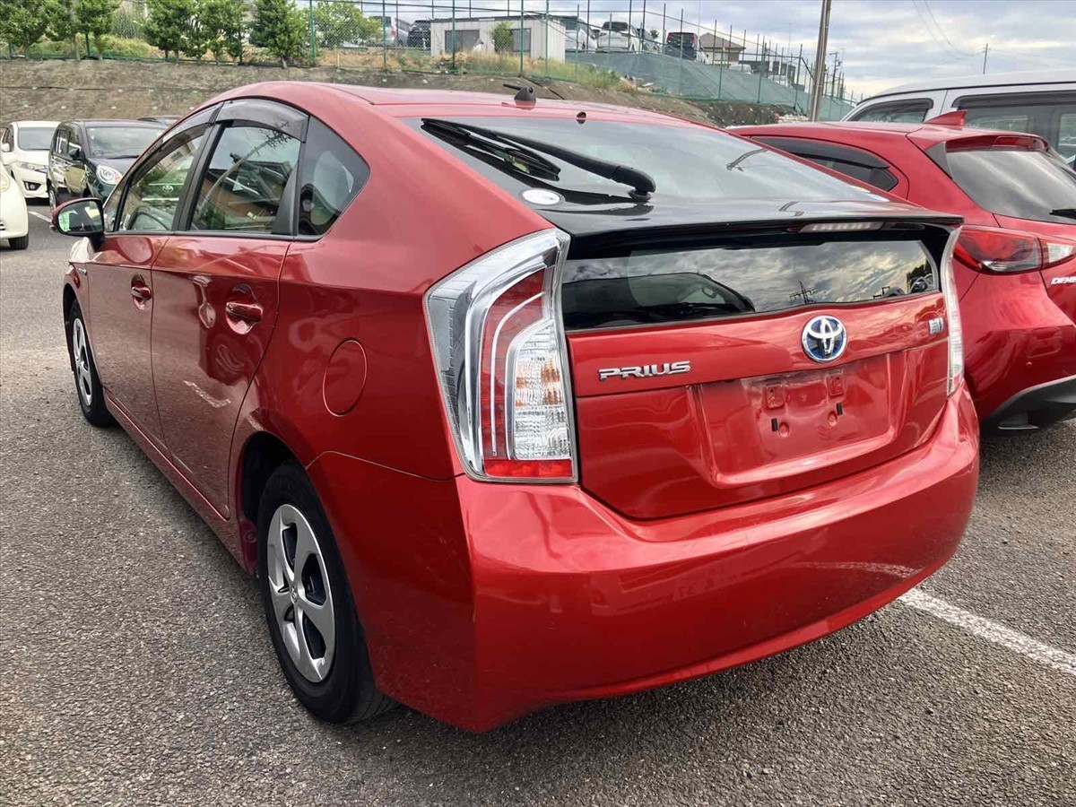 2013 Toyota PRIUS thumbnail