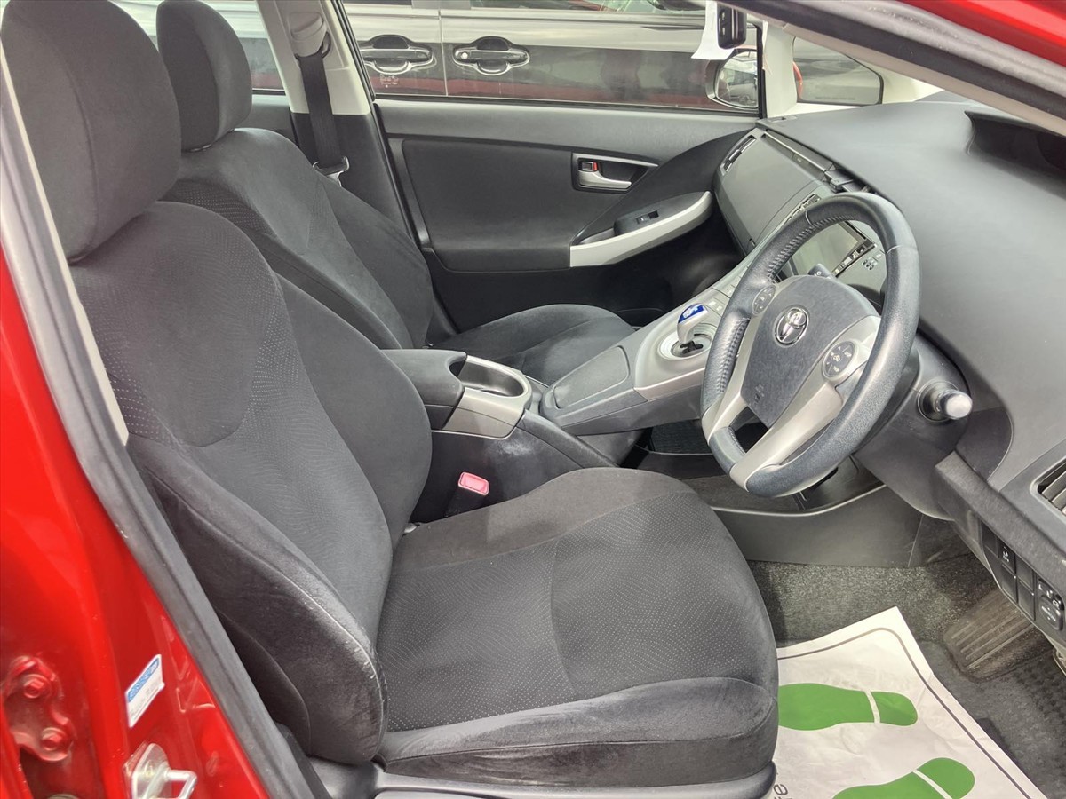 2013 Toyota PRIUS thumbnail