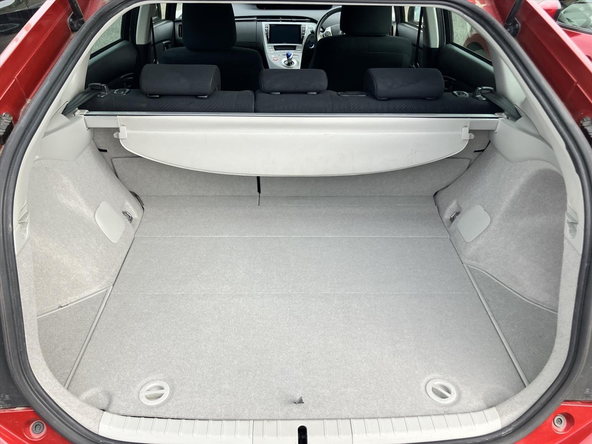 2013 Toyota PRIUS thumbnail