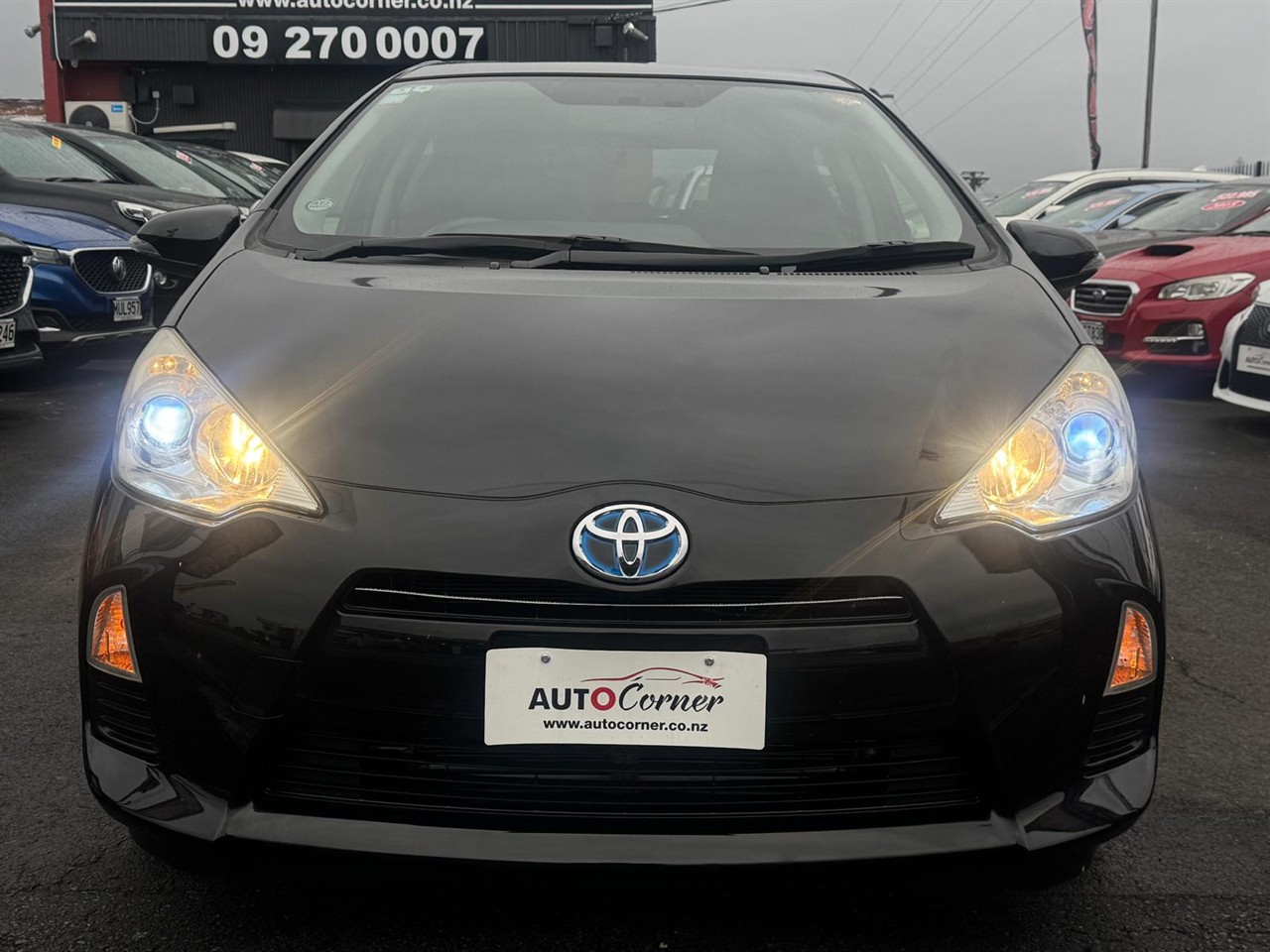 2013 Toyota Aqua thumbnail