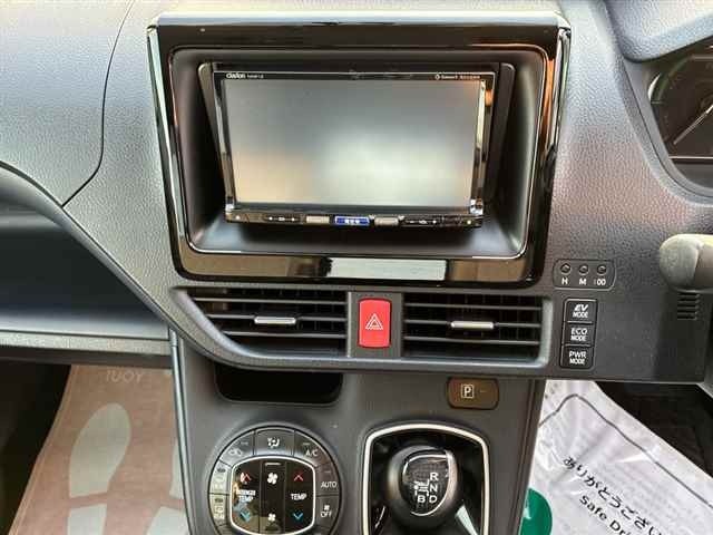 2014 Toyota NOAH thumbnail