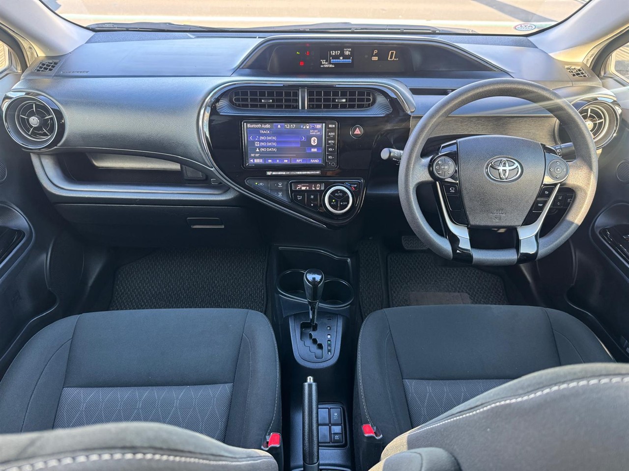 2020 Toyota Aqua thumbnail