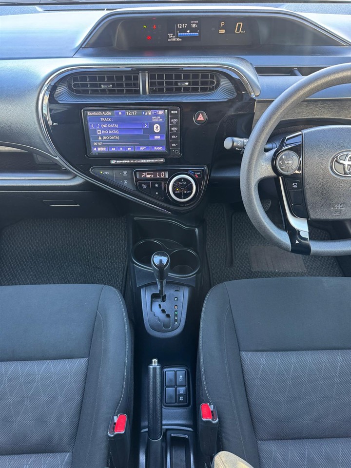 2020 Toyota Aqua thumbnail