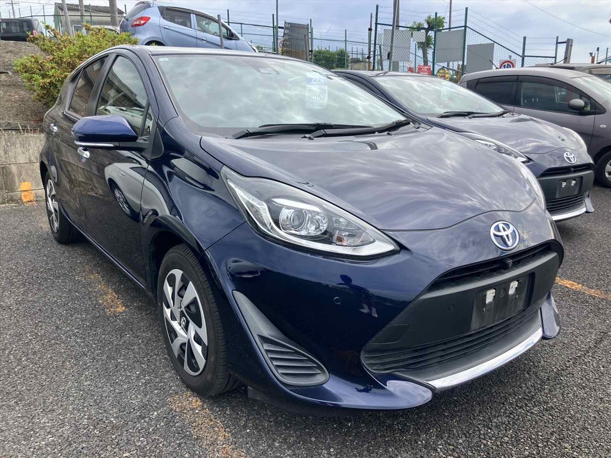 2020 Toyota Aqua thumbnail