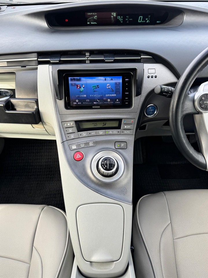 2013 Toyota PRIUS thumbnail