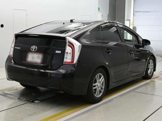 2013 Toyota PRIUS thumbnail