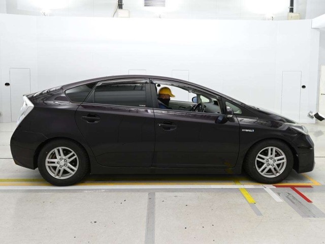 2013 Toyota PRIUS thumbnail