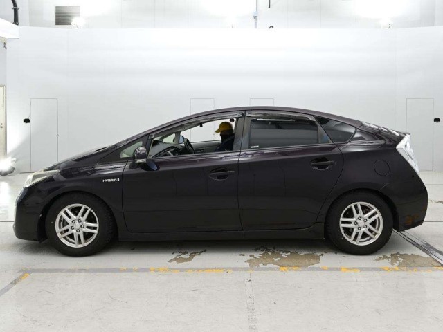 2013 Toyota PRIUS thumbnail