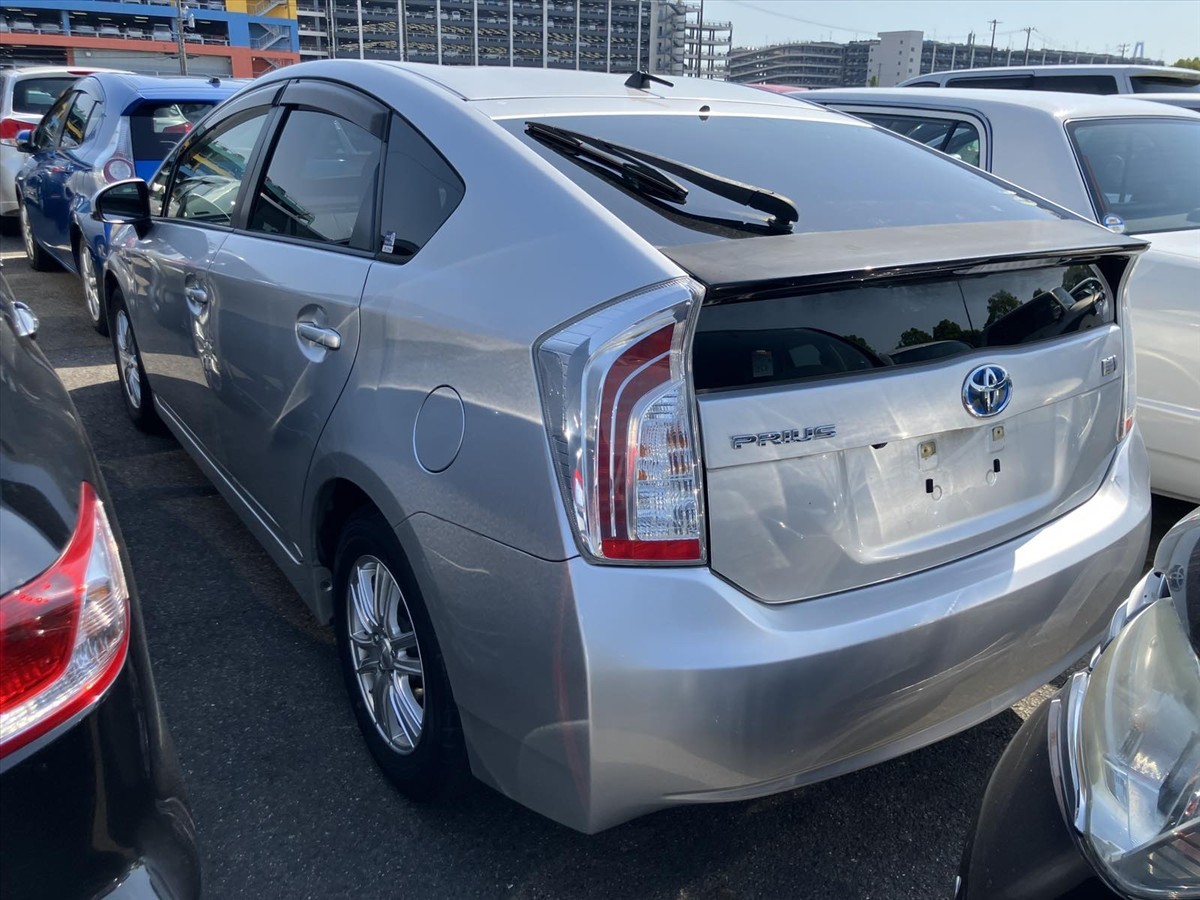 2013 Toyota PRIUS thumbnail