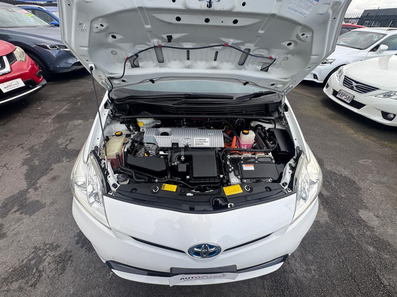 2014 Toyota PRIUS thumbnail