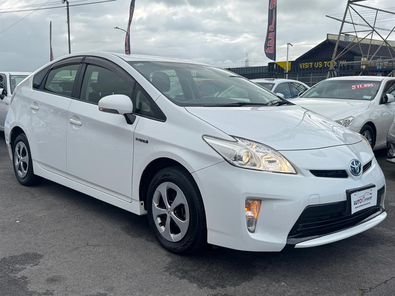 2014 Toyota PRIUS thumbnail