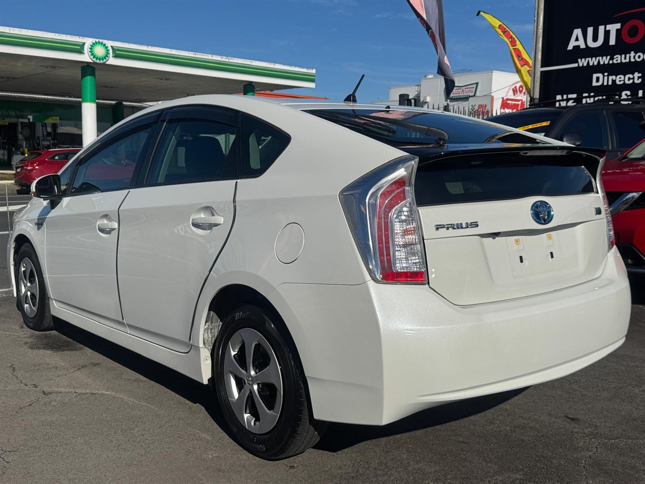 2013 Toyota PRIUS thumbnail