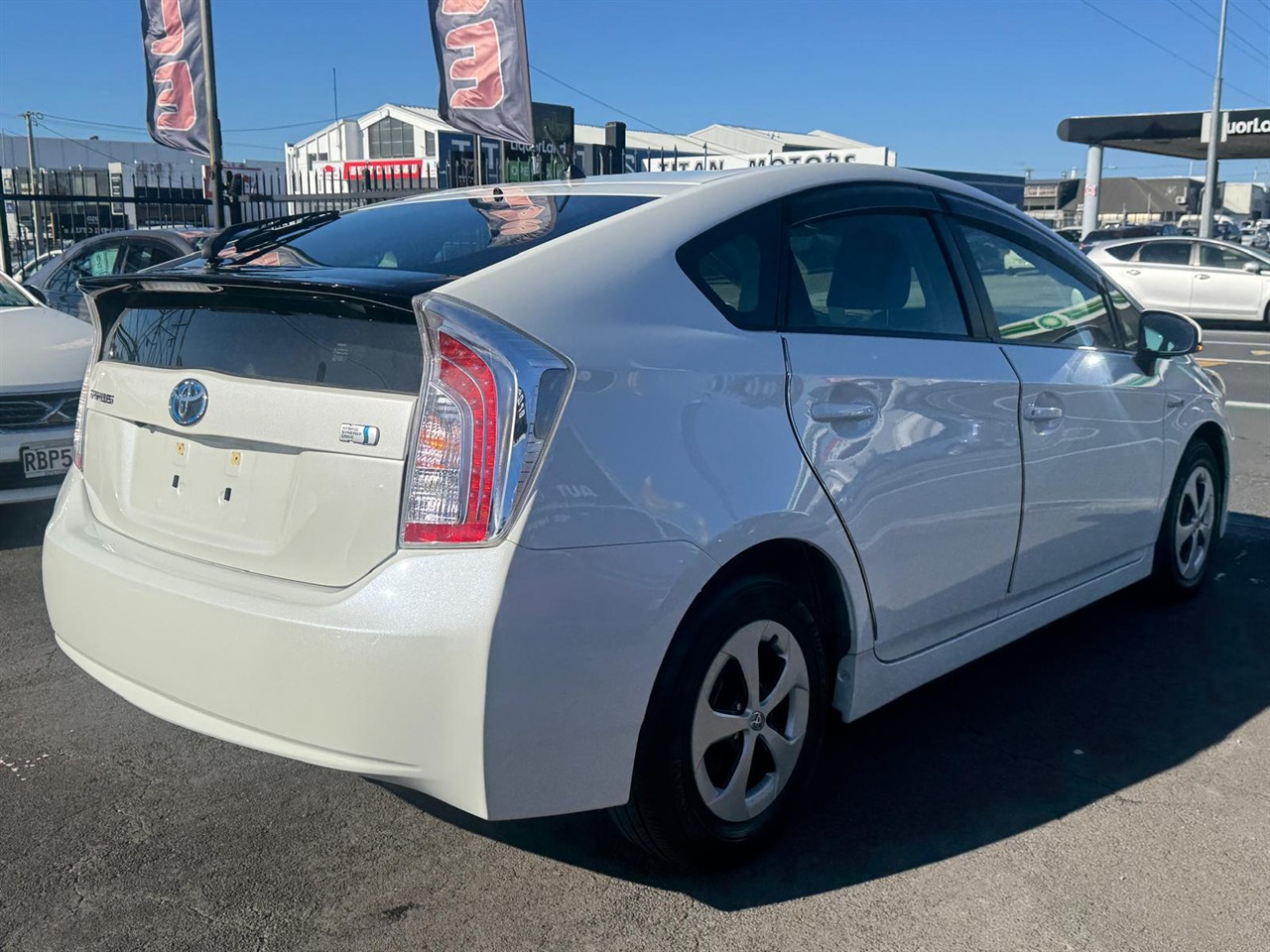 2013 Toyota PRIUS thumbnail