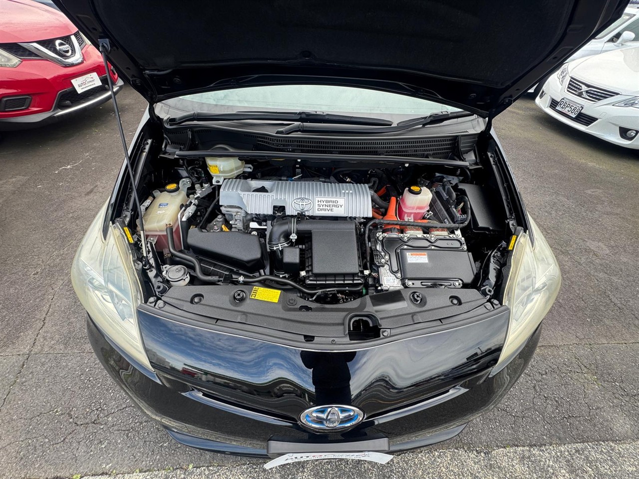 2013 Toyota PRIUS thumbnail