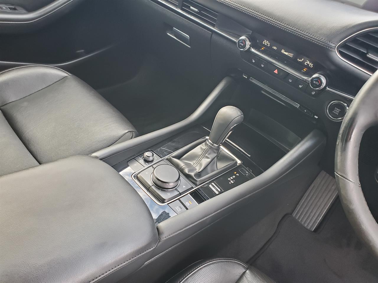 2019 Mazda 3 thumbnail