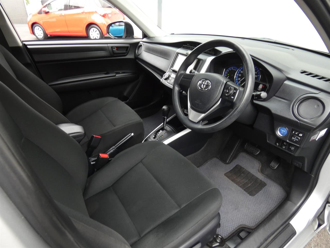 2020 Toyota COROLLA thumbnail