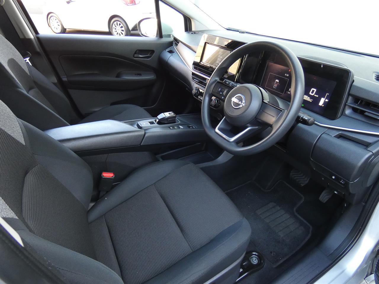 2021 Nissan NOTE thumbnail