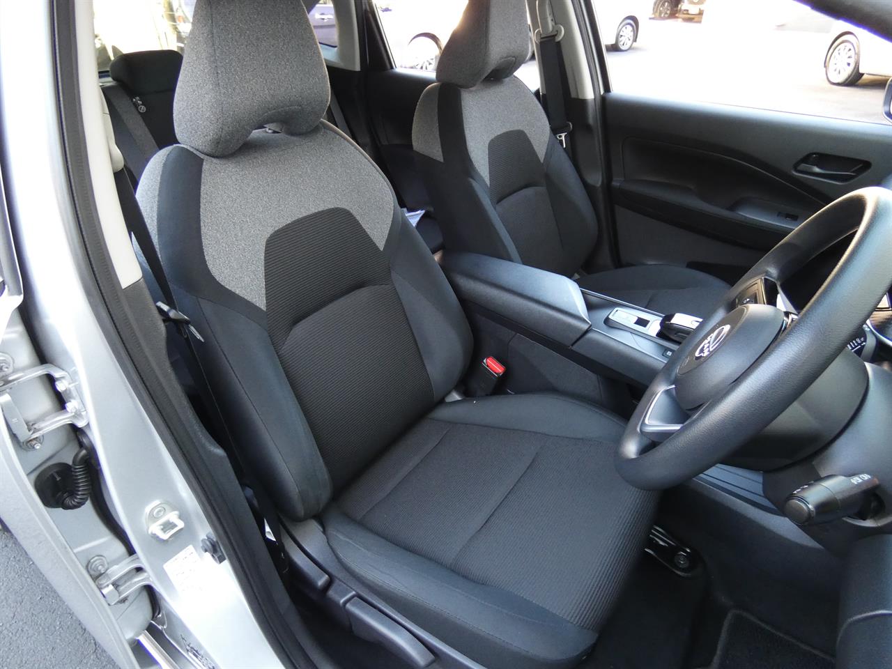 2021 Nissan NOTE thumbnail
