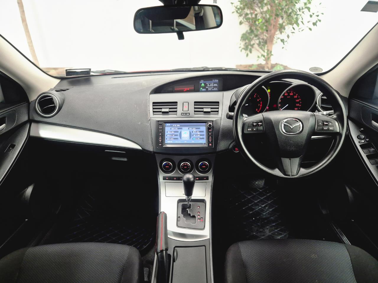 2009 Mazda Axela thumbnail
