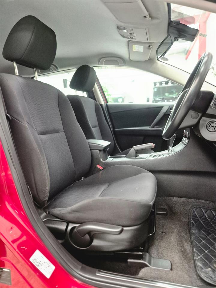 2009 Mazda Axela thumbnail