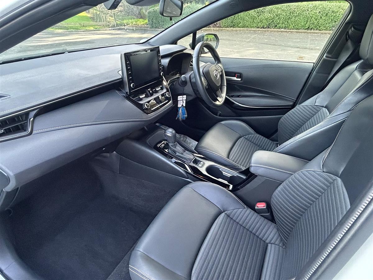2019 Toyota Corolla thumbnail
