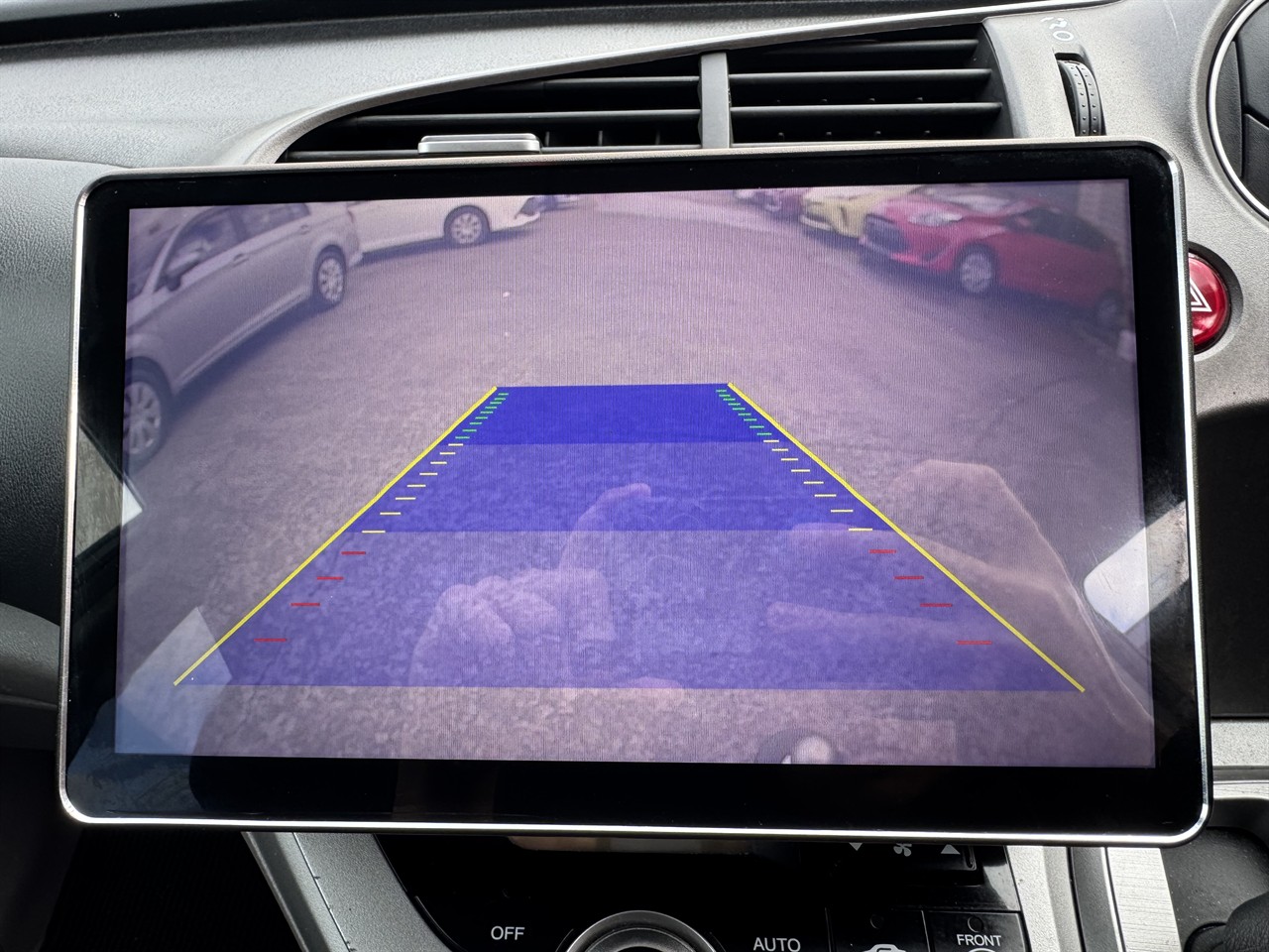 2010 Honda Stream thumbnail