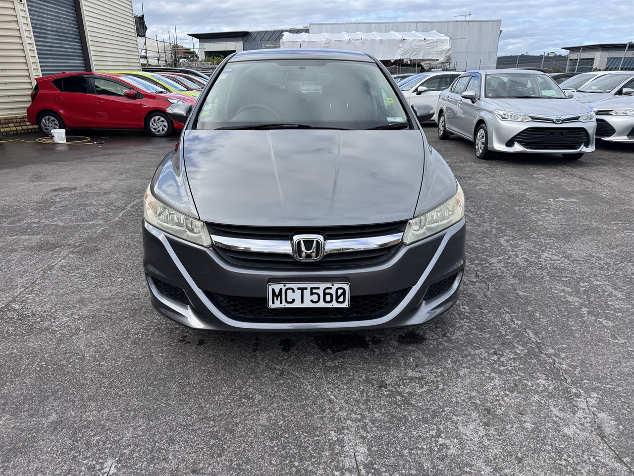 2010 Honda Stream thumbnail