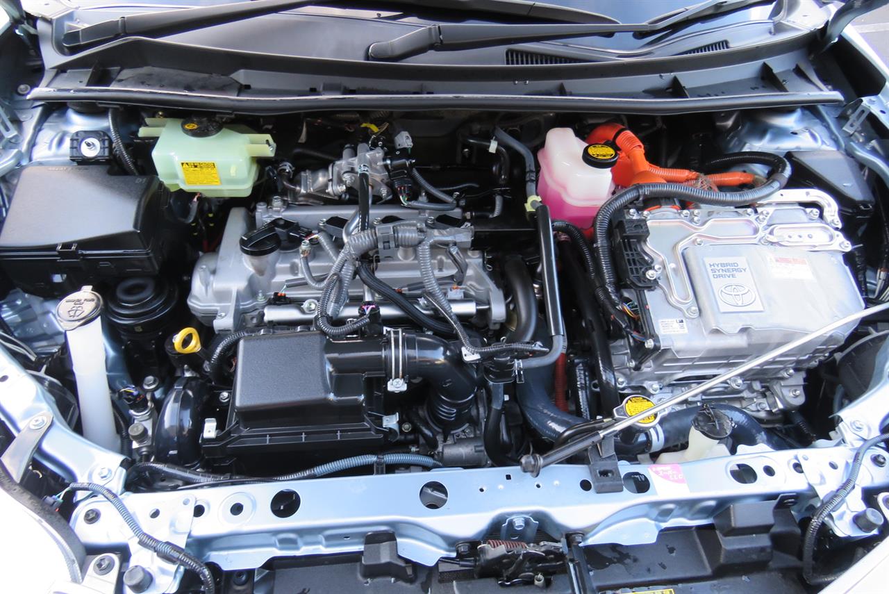 2014 Toyota Corolla thumbnail