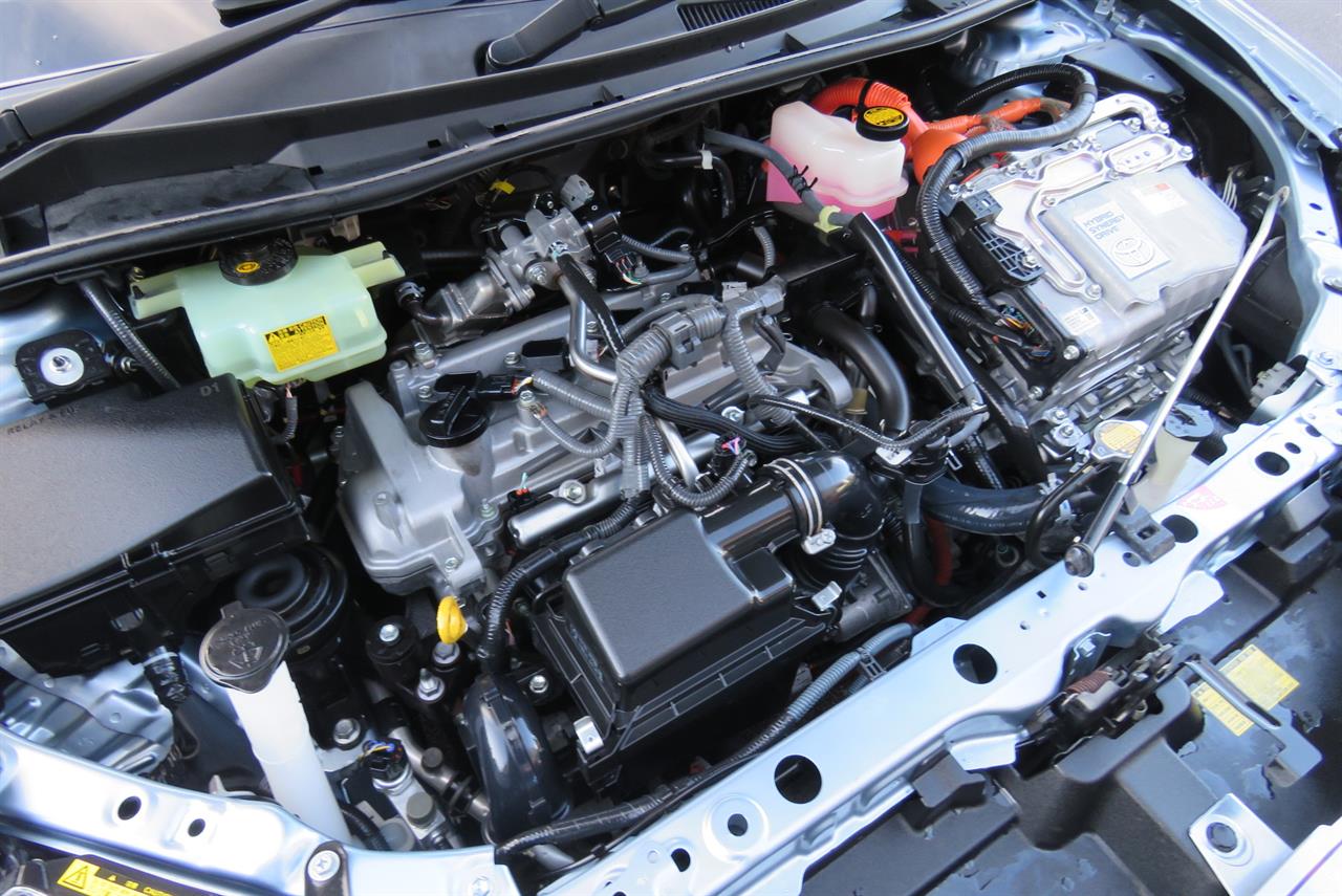 2014 Toyota Corolla thumbnail