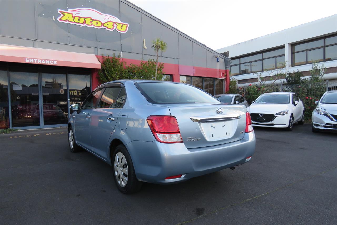 2014 Toyota Corolla thumbnail