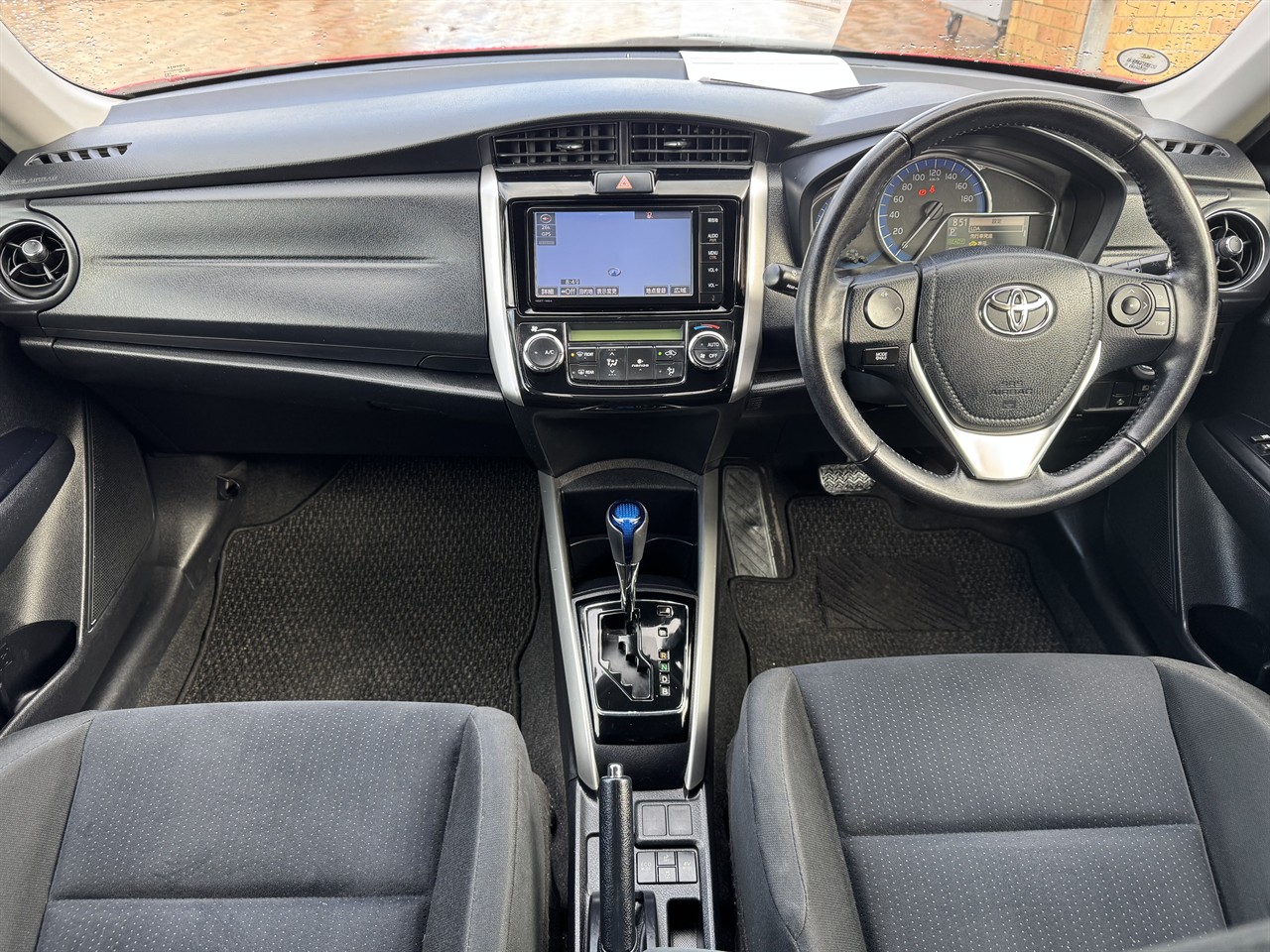 2015 Toyota Corolla thumbnail