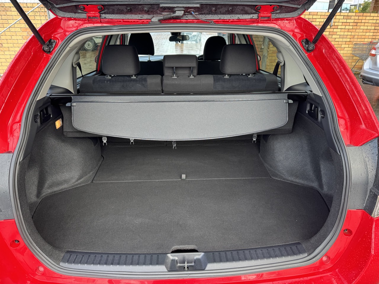 2015 Toyota Corolla thumbnail