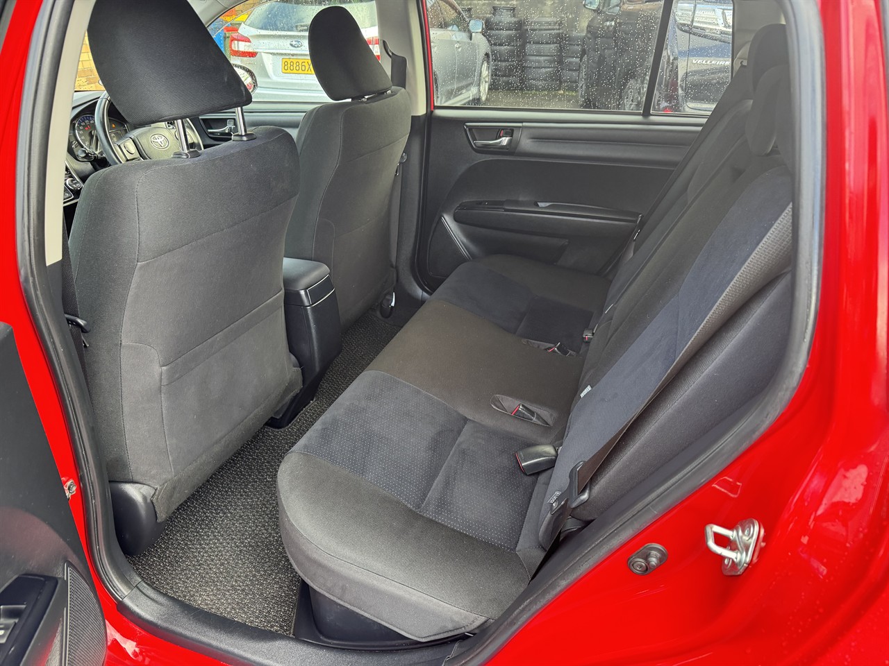 2015 Toyota Corolla thumbnail