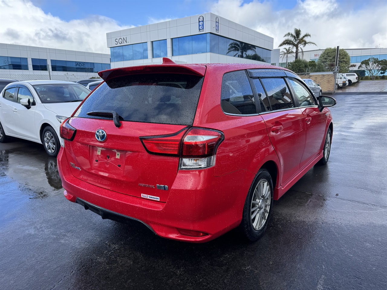 2015 Toyota Corolla thumbnail