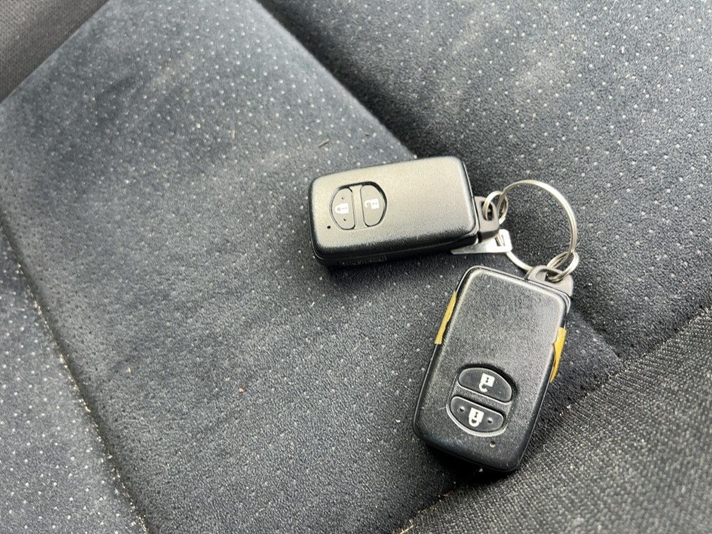 2015 Toyota Corolla thumbnail