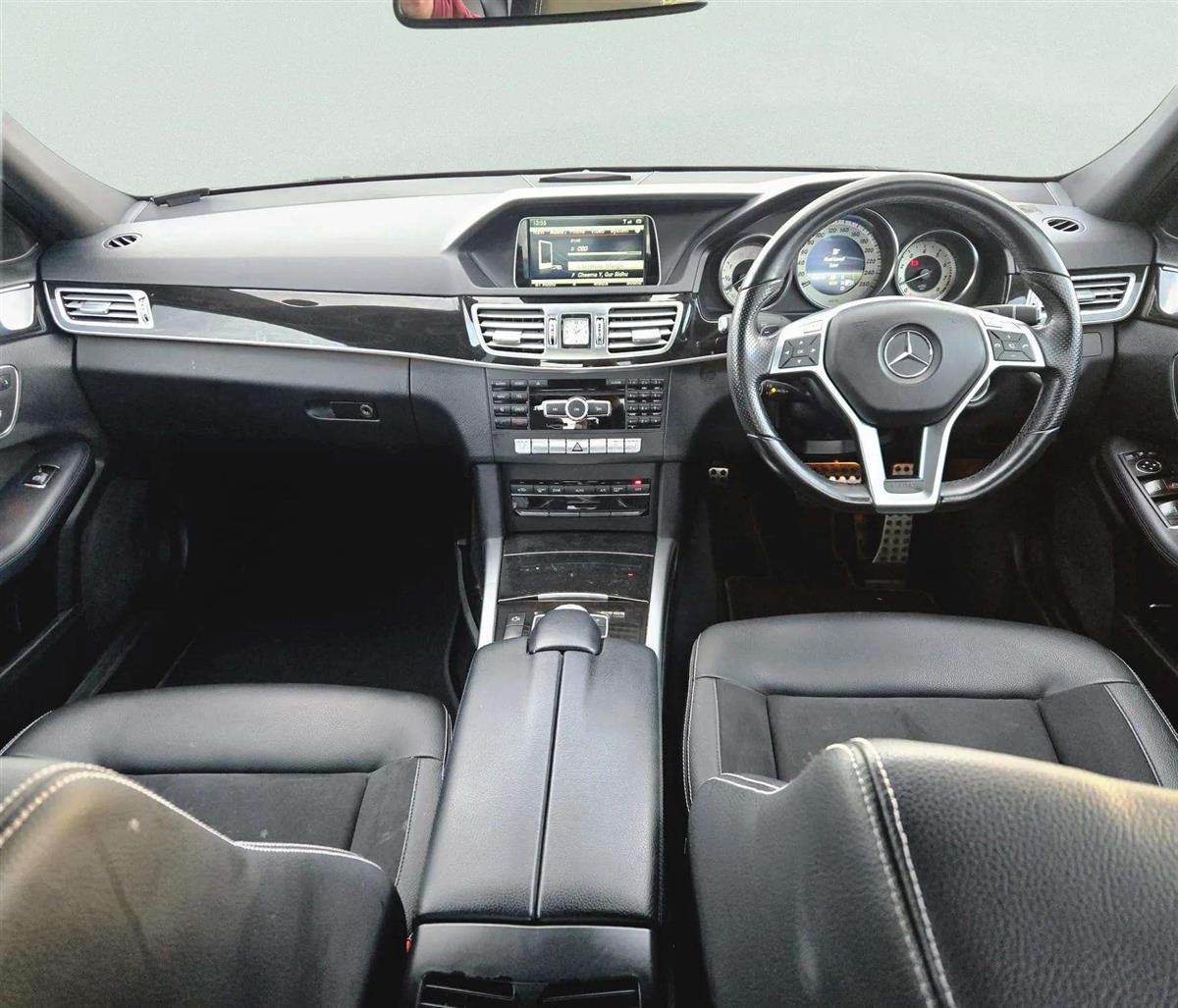 2016 Mercedes-Benz E thumbnail