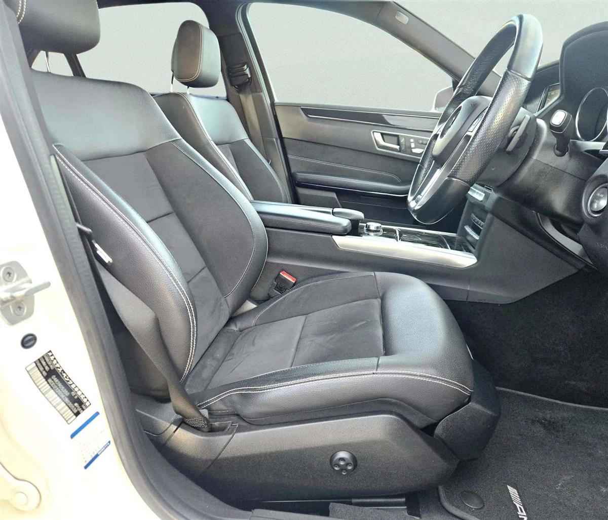 2016 Mercedes-Benz E thumbnail