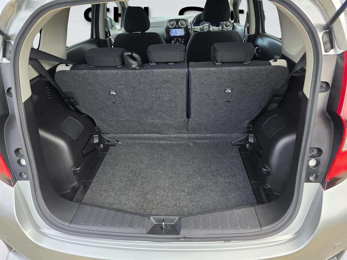 2017 Nissan Note thumbnail