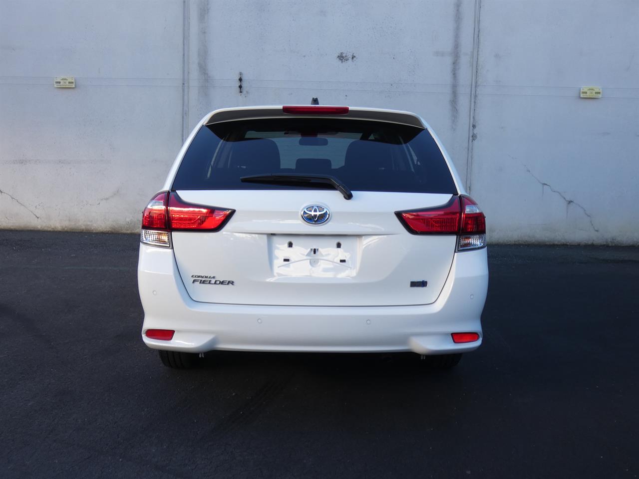 2021 Toyota COROLLA thumbnail