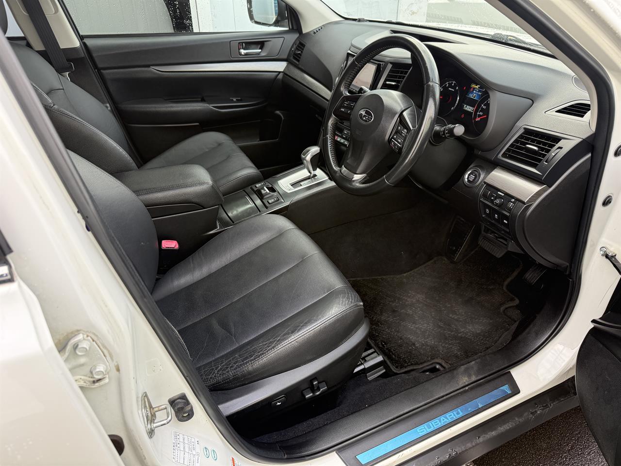 2013 Subaru Outback thumbnail