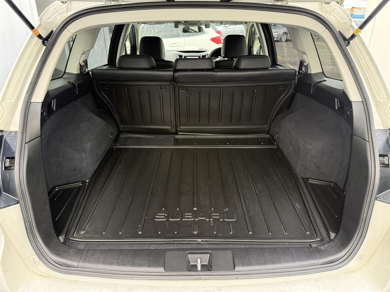 2013 Subaru Outback thumbnail
