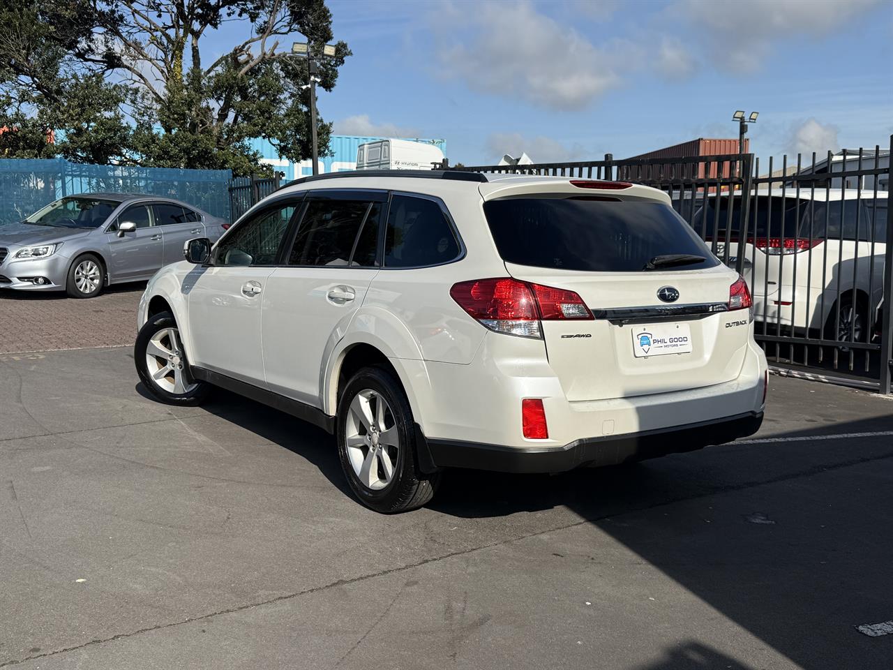 2013 Subaru Outback thumbnail