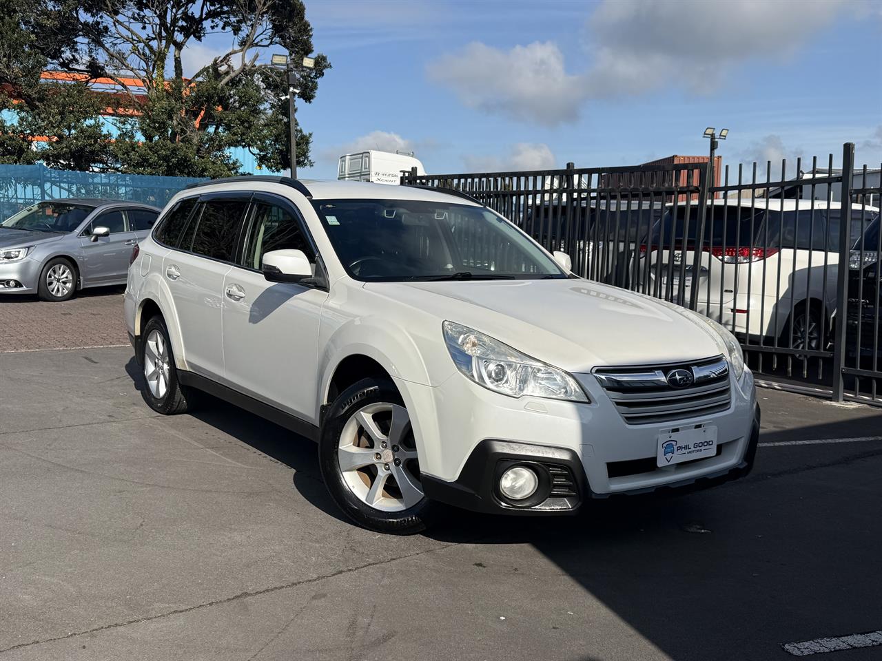 2013 Subaru Outback thumbnail
