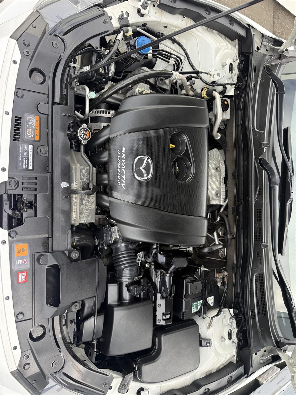 2014 Mazda Axela thumbnail