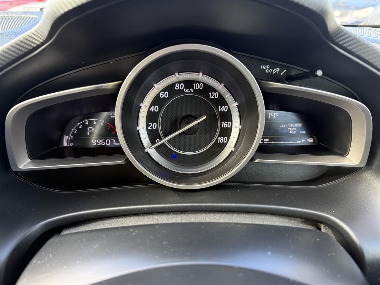 2014 Mazda Axela thumbnail